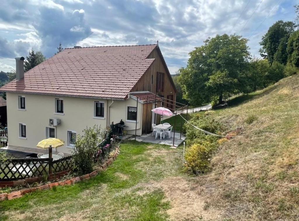 La Maisonnee Heureuse 라브레세 외부 사진